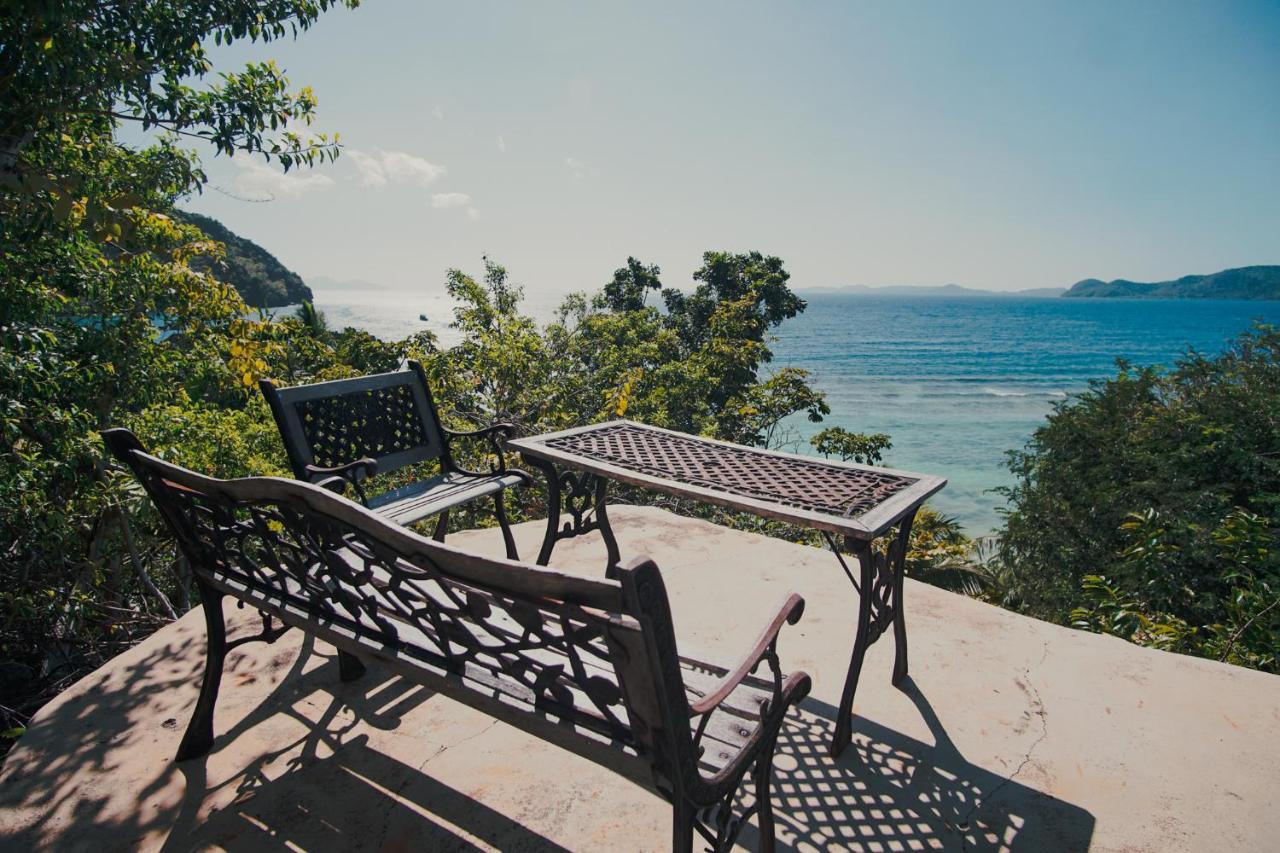 Sangat Island Dive Resort Coron Exterior photo