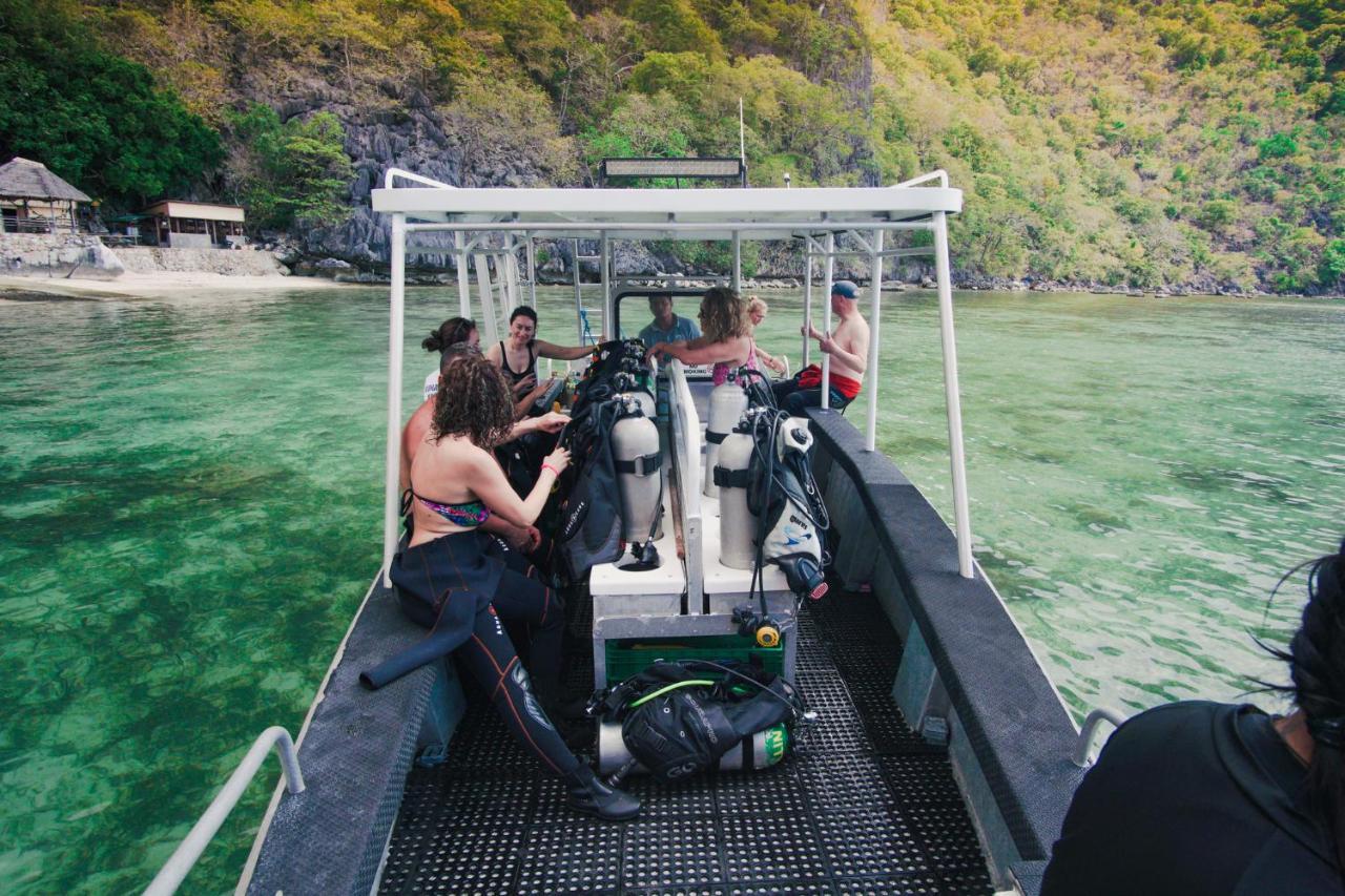 Sangat Island Dive Resort Coron Exterior photo