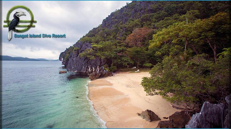 Sangat Island Dive Resort Coron Exterior photo