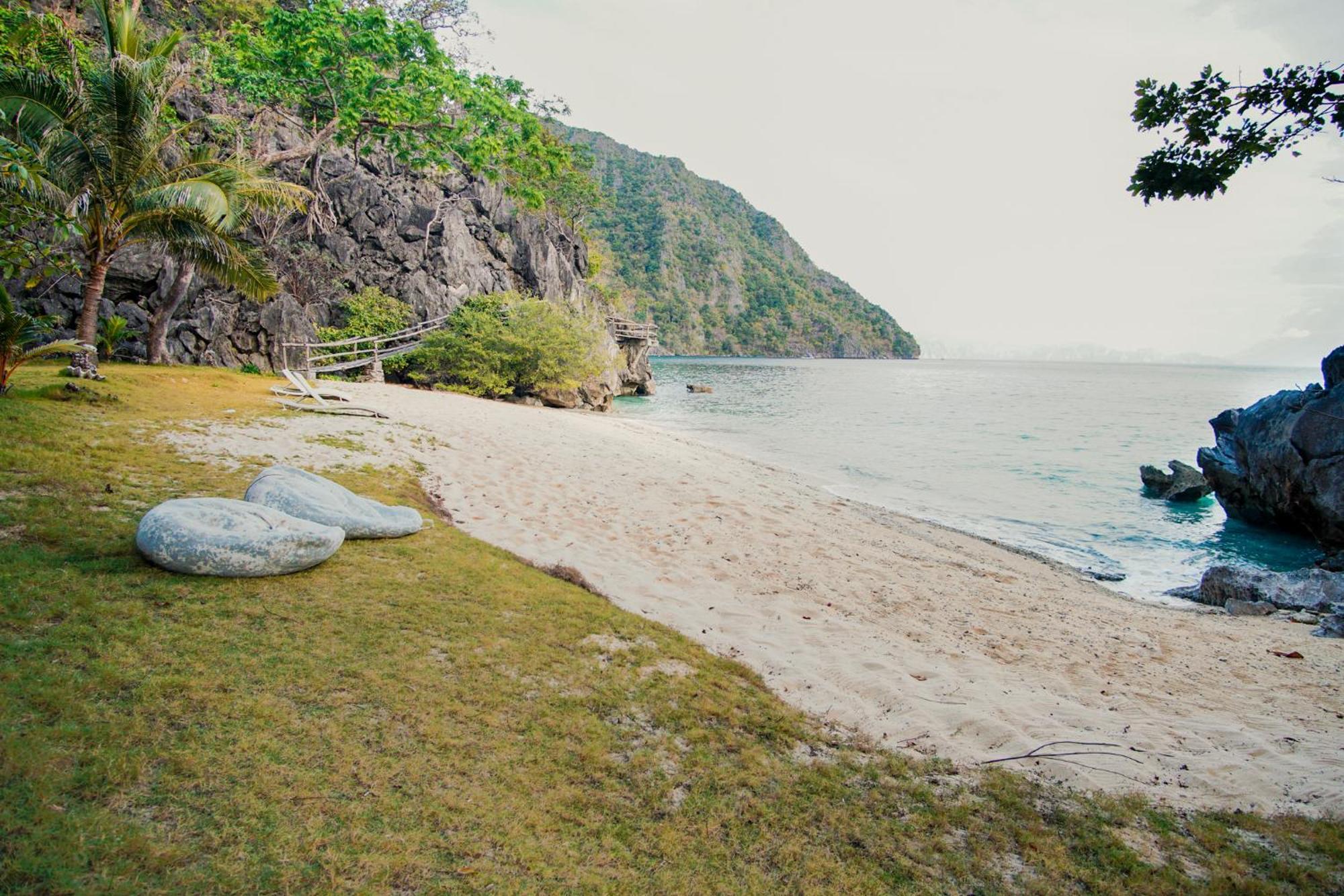 Sangat Island Dive Resort Coron Exterior photo